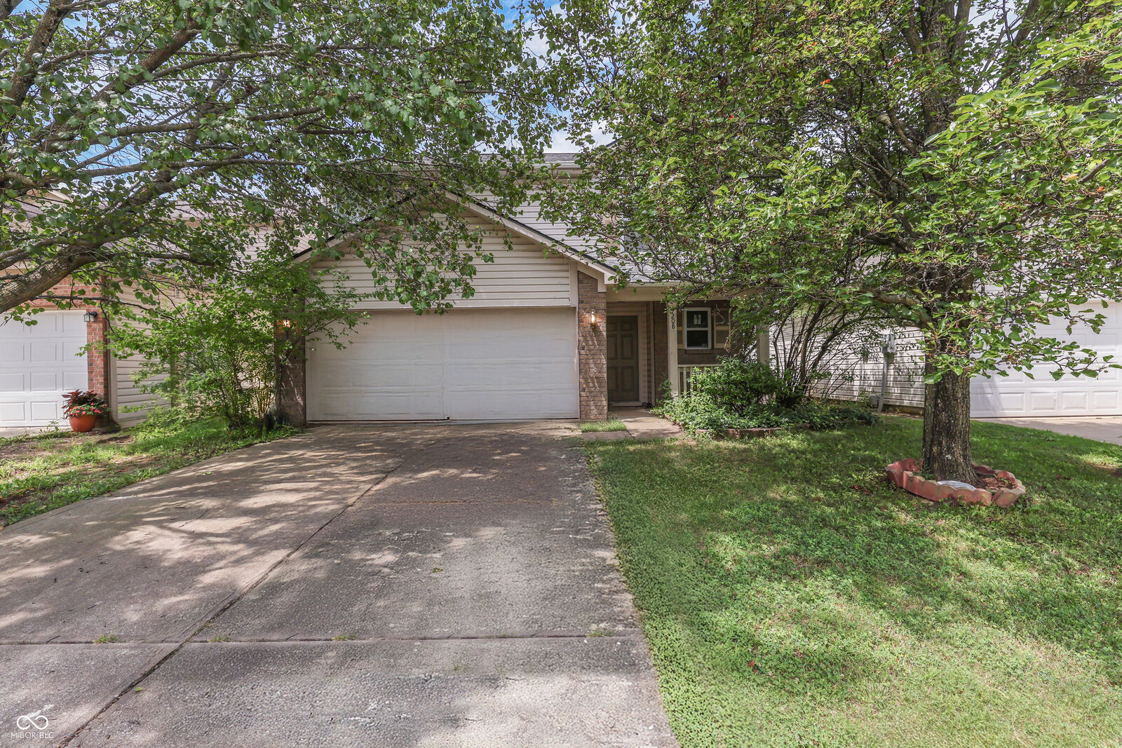 Property Photo:  7208 Parklake Place  IN 46217 
