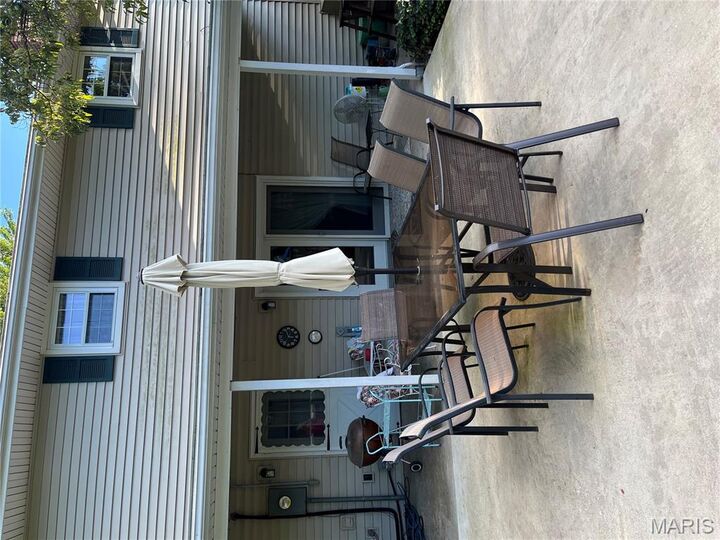 Property Photo: 512 E Mary Drive IL 62294