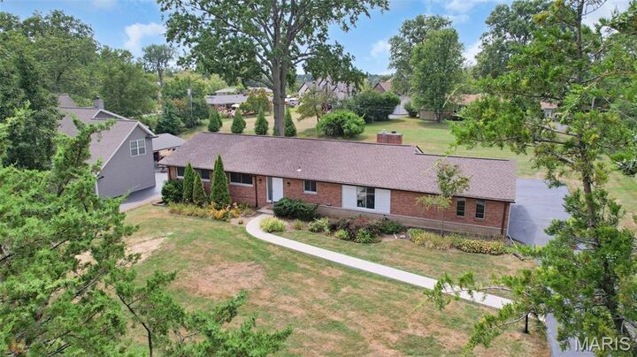 Property Photo:  40 Country Fair Lane  MO 63141 