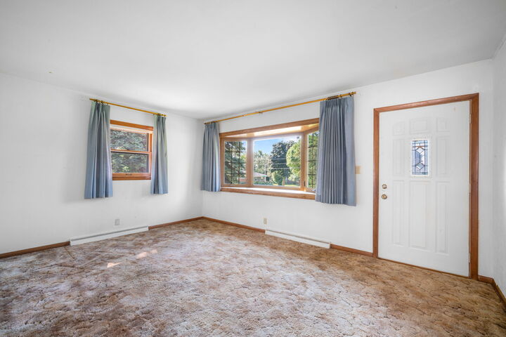 Property Photo: 11708 W Bobolink Ave WI 53225