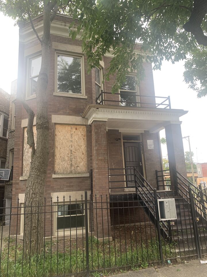 3351 W Walnut Street  Chicago IL 60624 photo