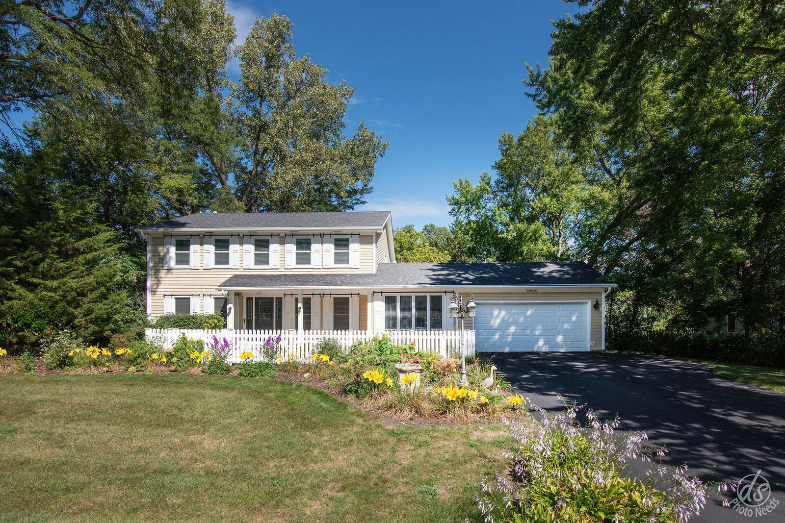 Property Photo:  28426 W Lindbergh Drive  IL 60010 