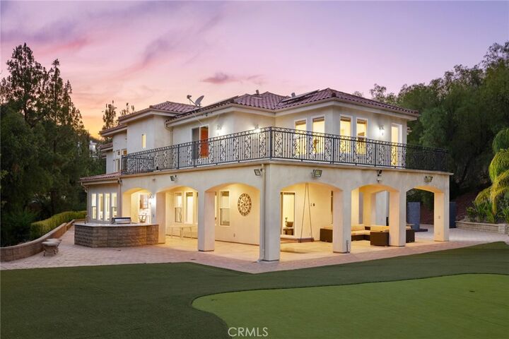 Property Photo:  5092 Parkway Calabasas  CA 91302 