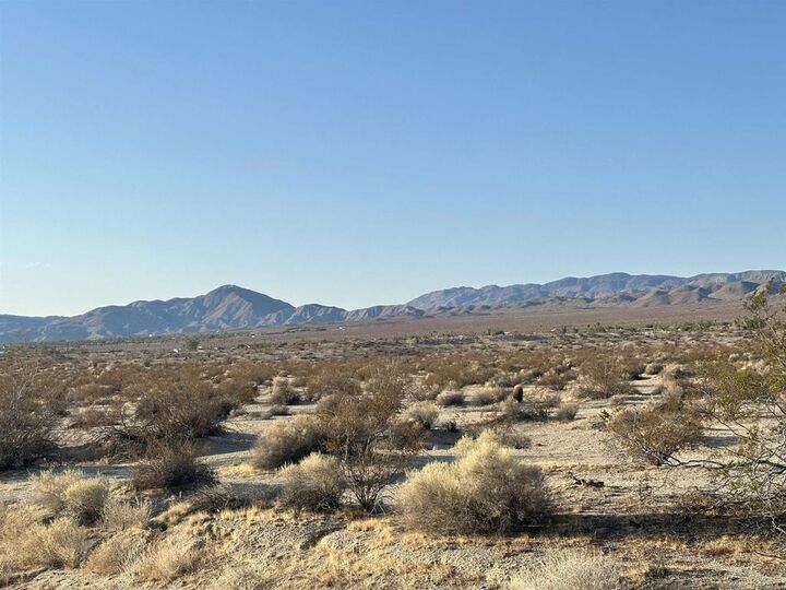 Property Photo:  1 Rango Way  CA 92004 