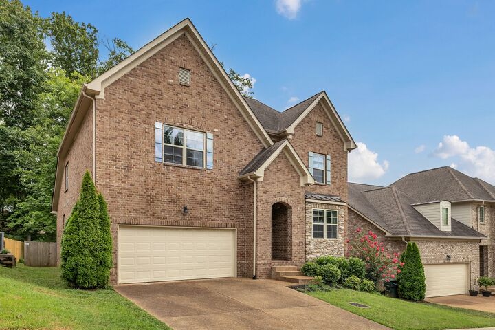 Property Photo: 2328 Forest Lake Dr TN 37211