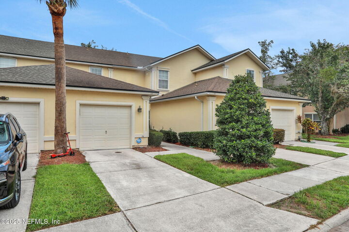 Property Photo:  525 Southbranch Drive  FL 32259 
