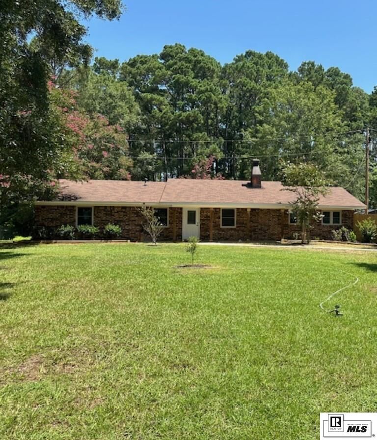 Property Photo: 214 Hart Road LA 71291