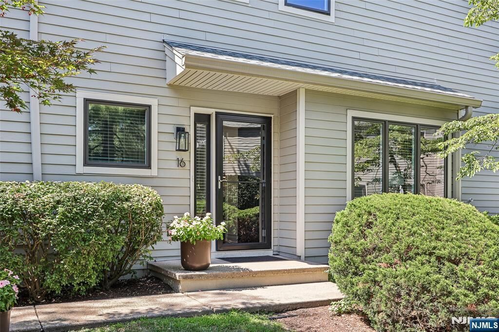 Property Photo:  16 Spruce Run  NJ 07446 