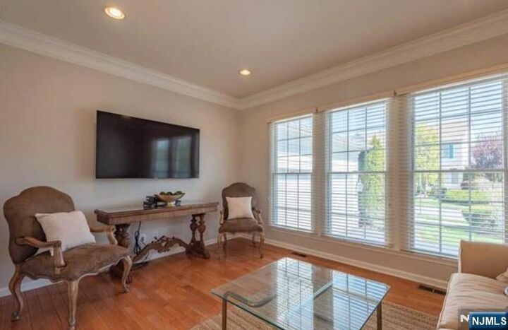 Property Photo:  31 Mulberry Court  NJ 07652 