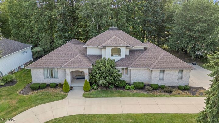 416 Castle Pines Drive  Fairlawn OH 44333 photo