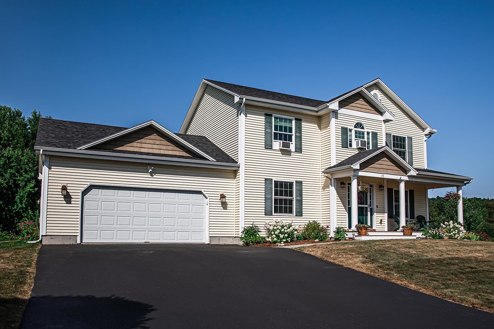 Property Photo: 15 Cottonwood Crossing VT 05446