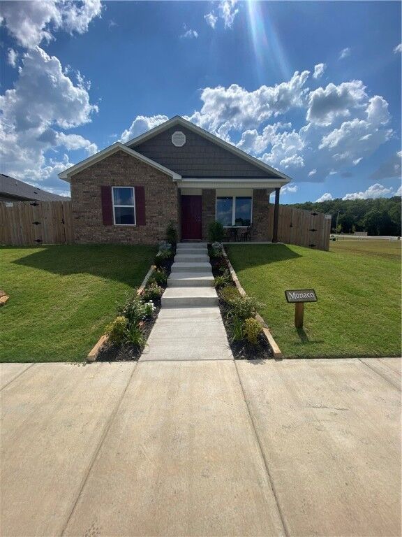 Property Photo: 3138 S Bayou Alley AR 72701