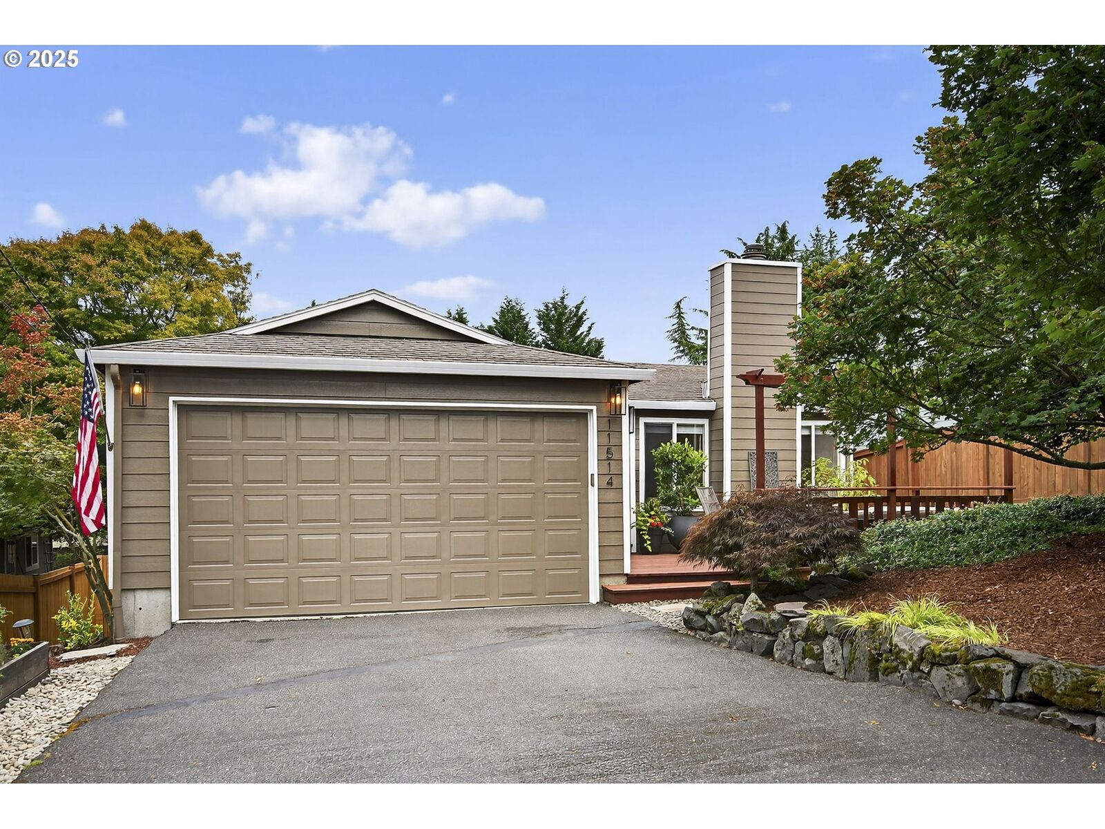 Property Photo:  11514 SW 45th Ave  OR 97219 