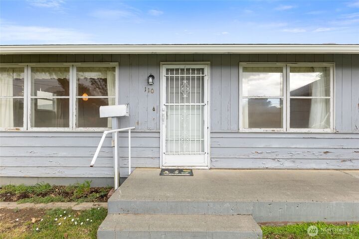 Property Photo: 110 H Street SE WA 98823