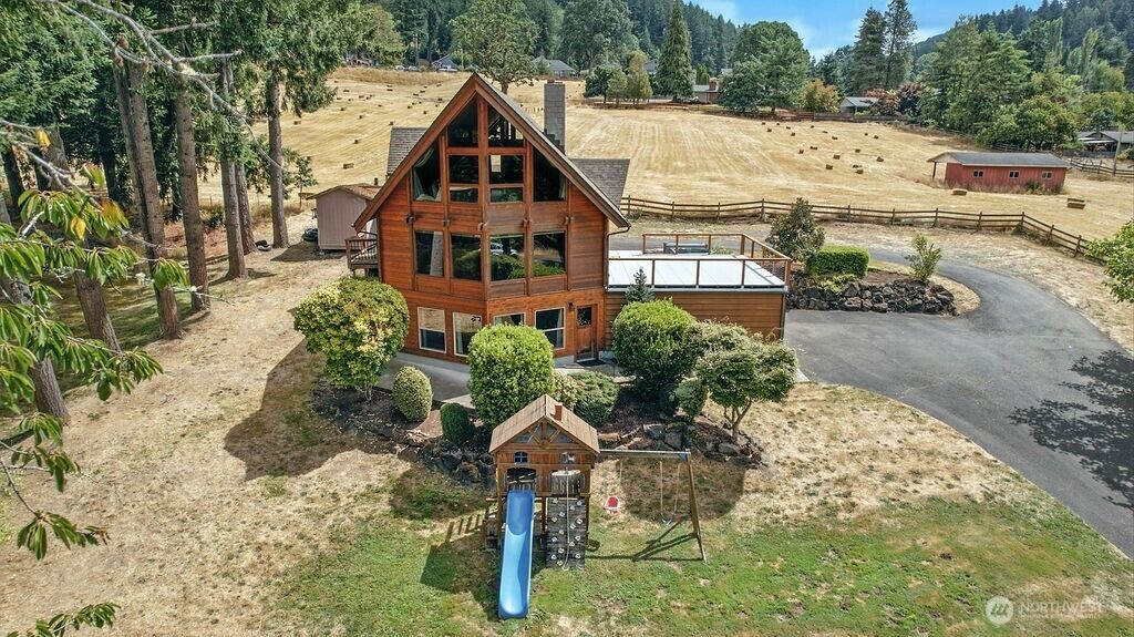 Property Photo:  300  Modrow Road  WA 98625 