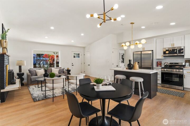 2608 NE 25th Street  Renton WA 98056 photo