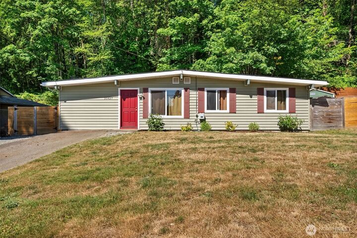 30427  153rd Ave  SE  Kent WA 98042 photo