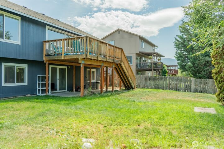 Property Photo:  530 S Mary Avenue  WA 98802 