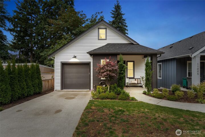 Property Photo:  11003  126th Avenue NE  WA 98033 