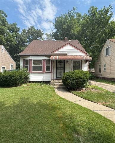19320 Grandville Avenue  Detroit MI 48219 photo