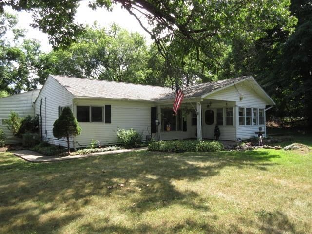 Property Photo:  305 Furlong Street  MI 48430 