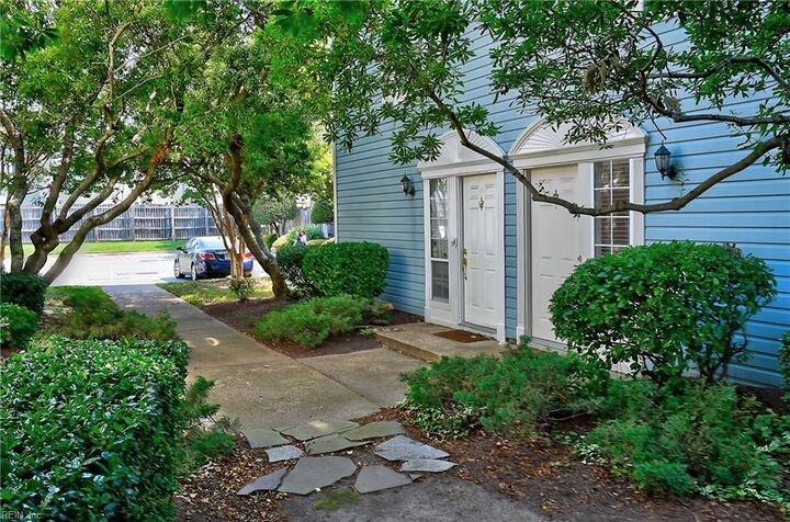 Property Photo: 530 Birdneck Rd N 102 VA 23451