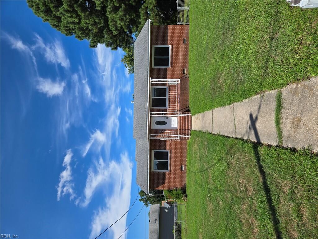 Property Photo: 16 Median Pl VA 23701