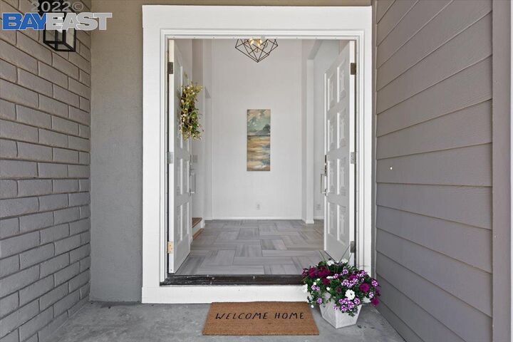 Property Photo: 21 Lisa Ct CA 94513