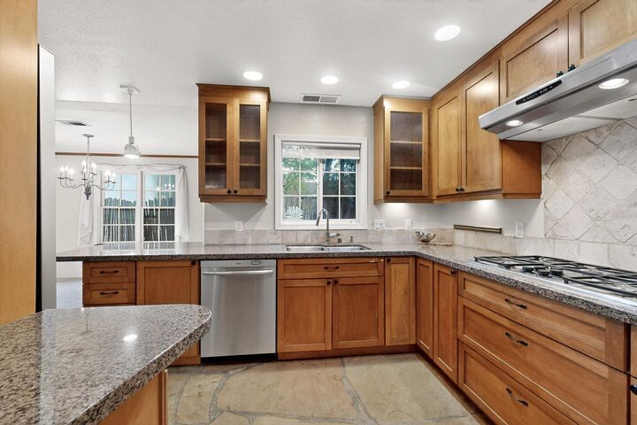 Property Photo: 640 Alto NM 87501