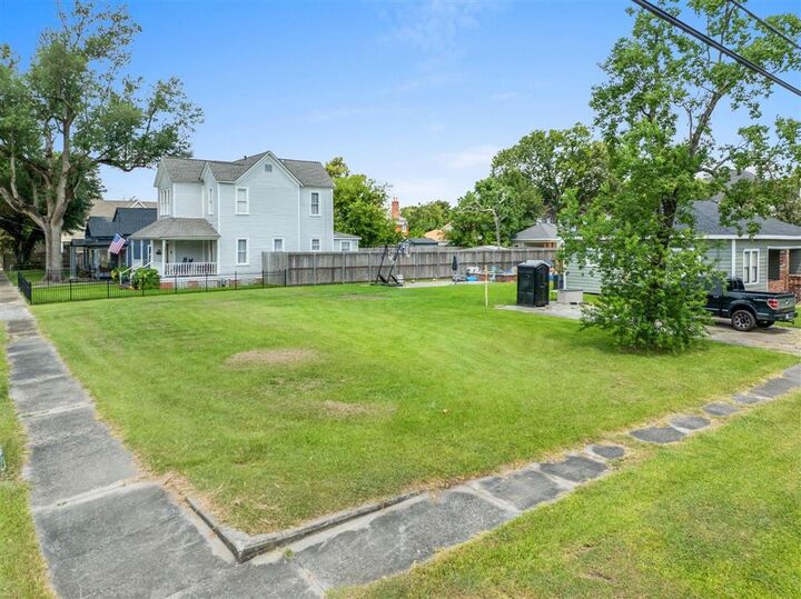Property Photo: 0 Clement Street LA 70601