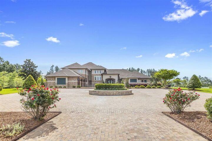 Property Photo: 3841 Sassafras Way LA 70605