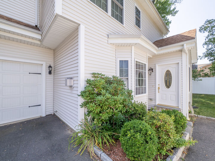 Property Photo:  1023 Black Rock Turnpike 1023  CT 06825 