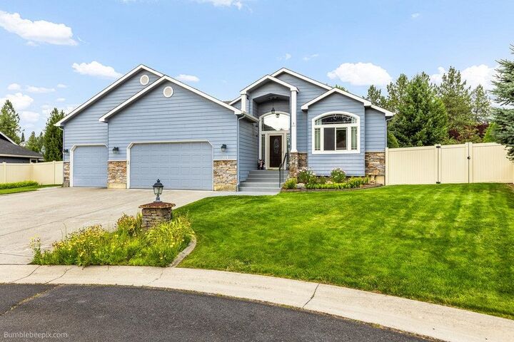 Property Photo: 714 E Erica Ct WA 99218