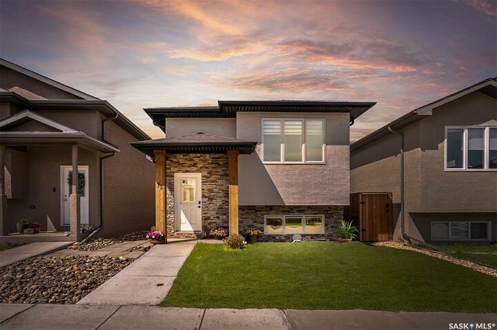 72 Brigham Road  Moose Jaw SK S6K 0A7 photo