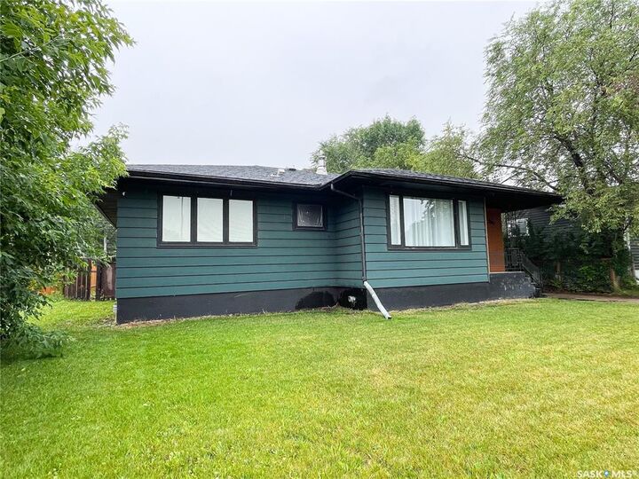 507 Centre Street  Meadow Lake SK S9X 1E5 photo
