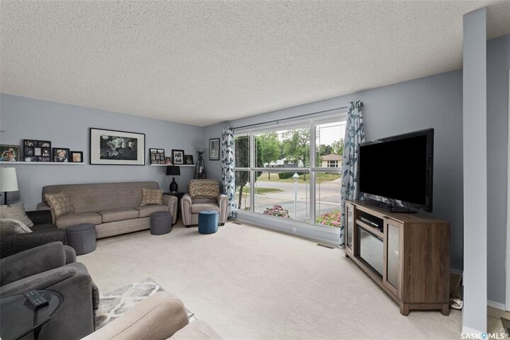 Property Photo:  2474 15th Avenue E  SK S6V 6J1 