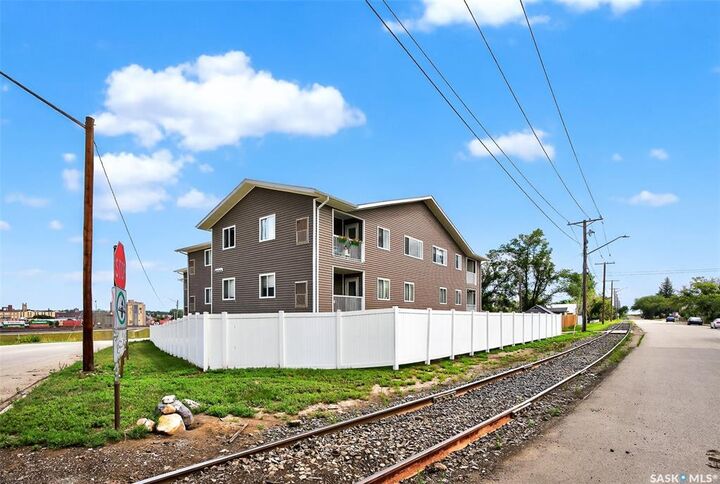 Property Photo:  221 Main Street S 2  SK S6H 2R4 