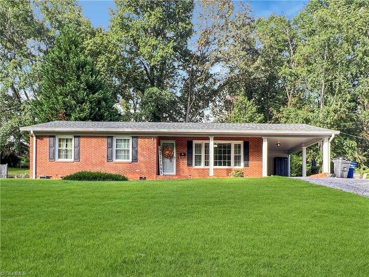 1508 Cedar Lane  Wilkesboro NC 28697 photo