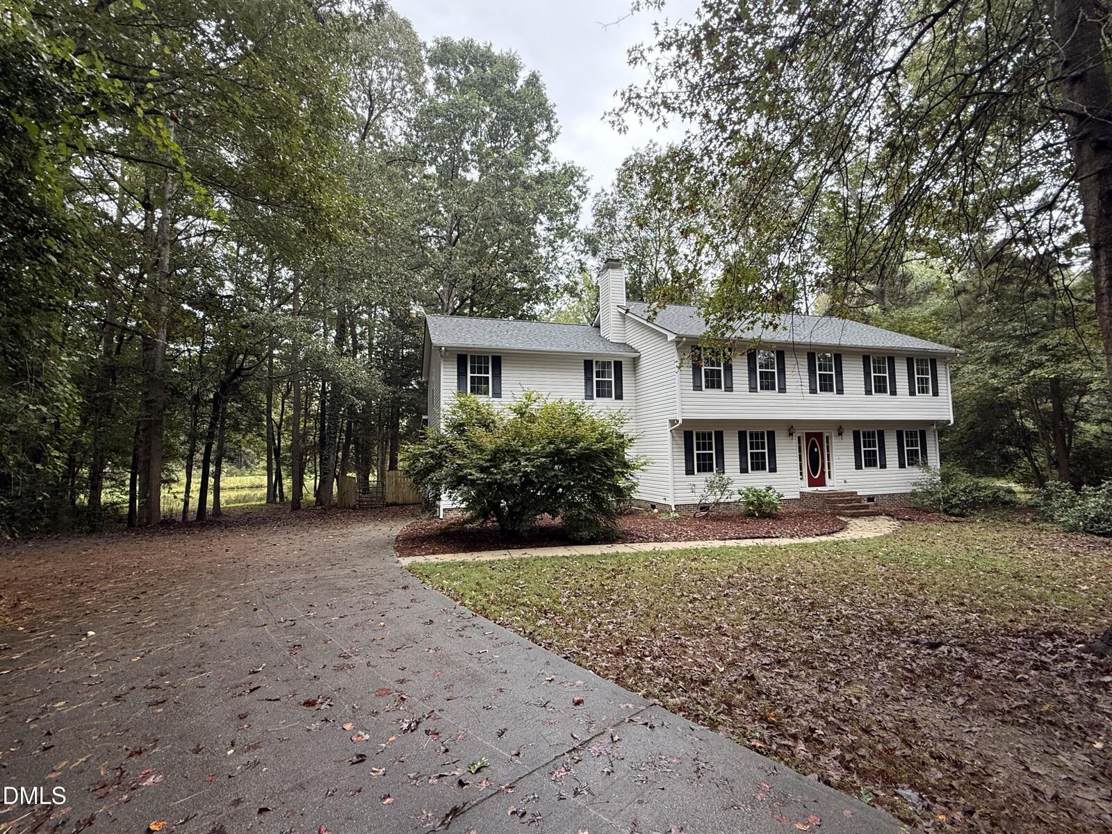 Property Photo: 4324 Old Lewis Farm Road NC 27604