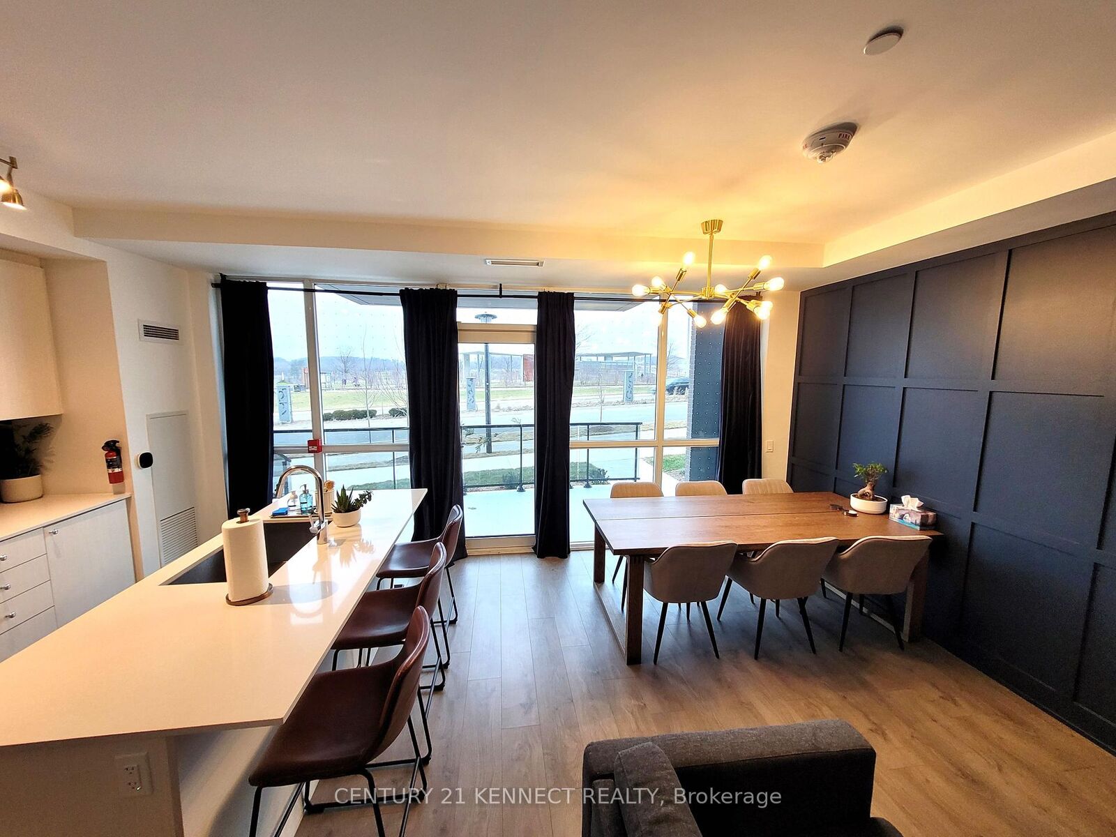 Property Photo: 60 George Butchart Drive Th2 ON M3K 0E1