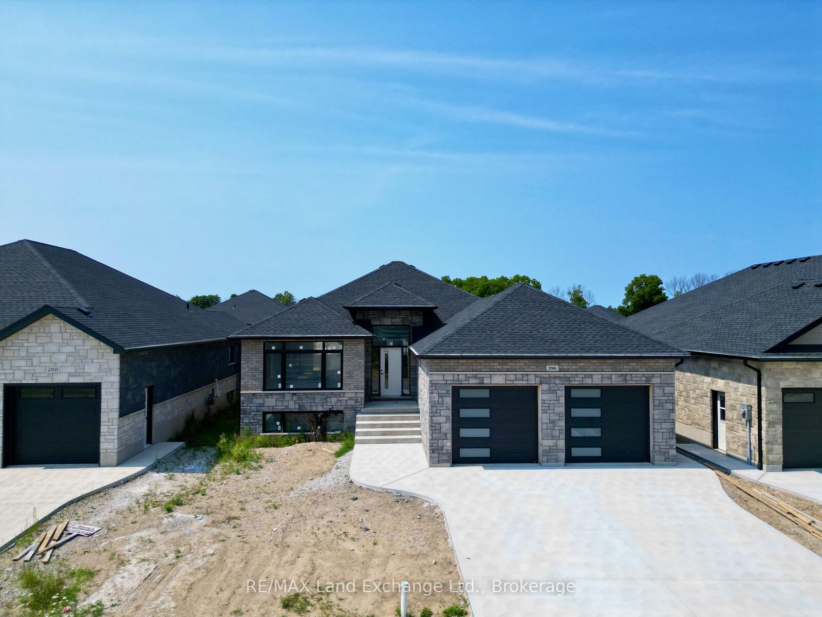 Property Photo: 296 Ridge Street ON N0H 2C3