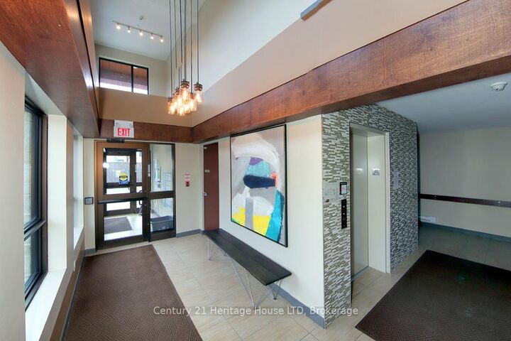 Photo de la propriété: 26 Wellington Street 404 ON L2R 5P8