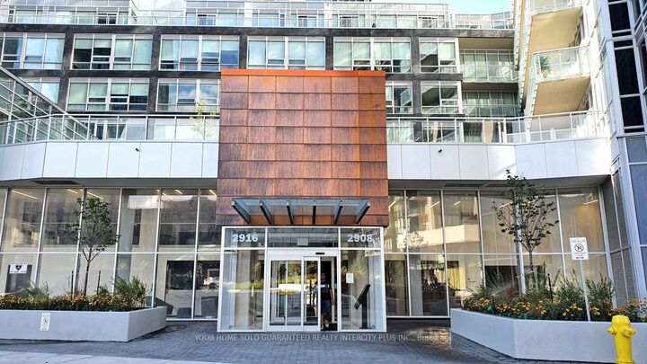 Property Photo: 2916 Highway 7 Avenue 3308 ON L4K 0K6