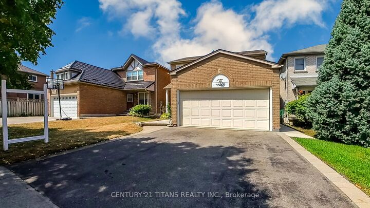 1597 Amberlea Road  Pickering ON L1V 5N8 photo