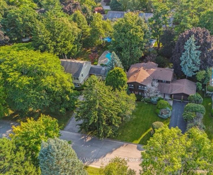 Property Photo:  250 Gatestone Avenue  ON L6J 5R9 