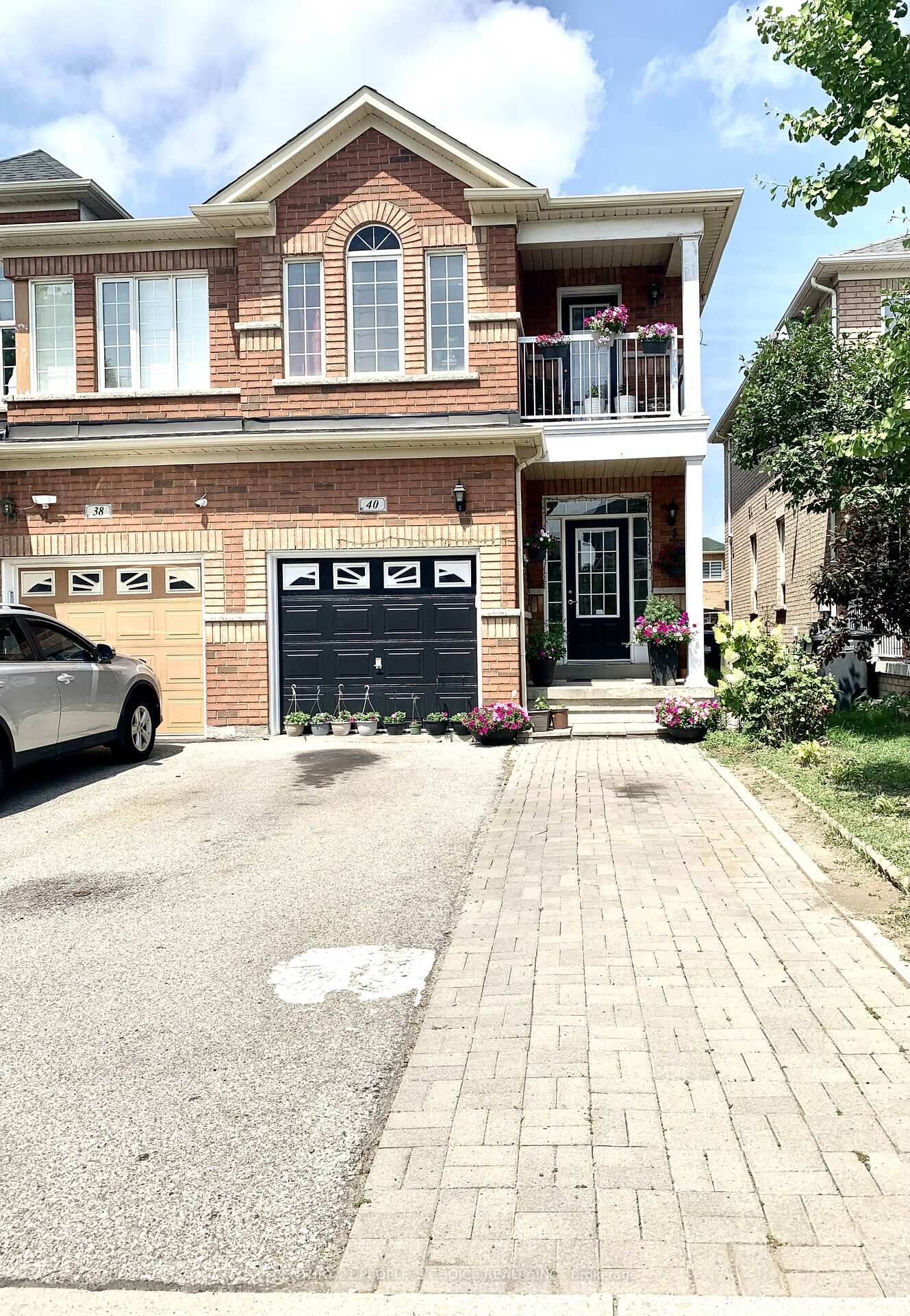 Photo de la propriété:  40 Palm Tree Road Bsmt  ON L6V 4N6 