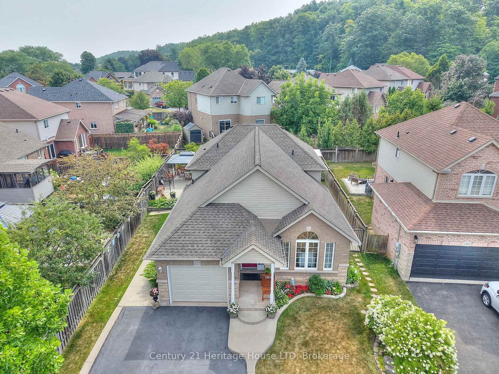 Photo de la propriété: 222 Dorchester Drive ON L3M 5K8