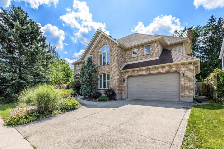 Property Photo: 525 Leighland Drive ON N2T 2H5