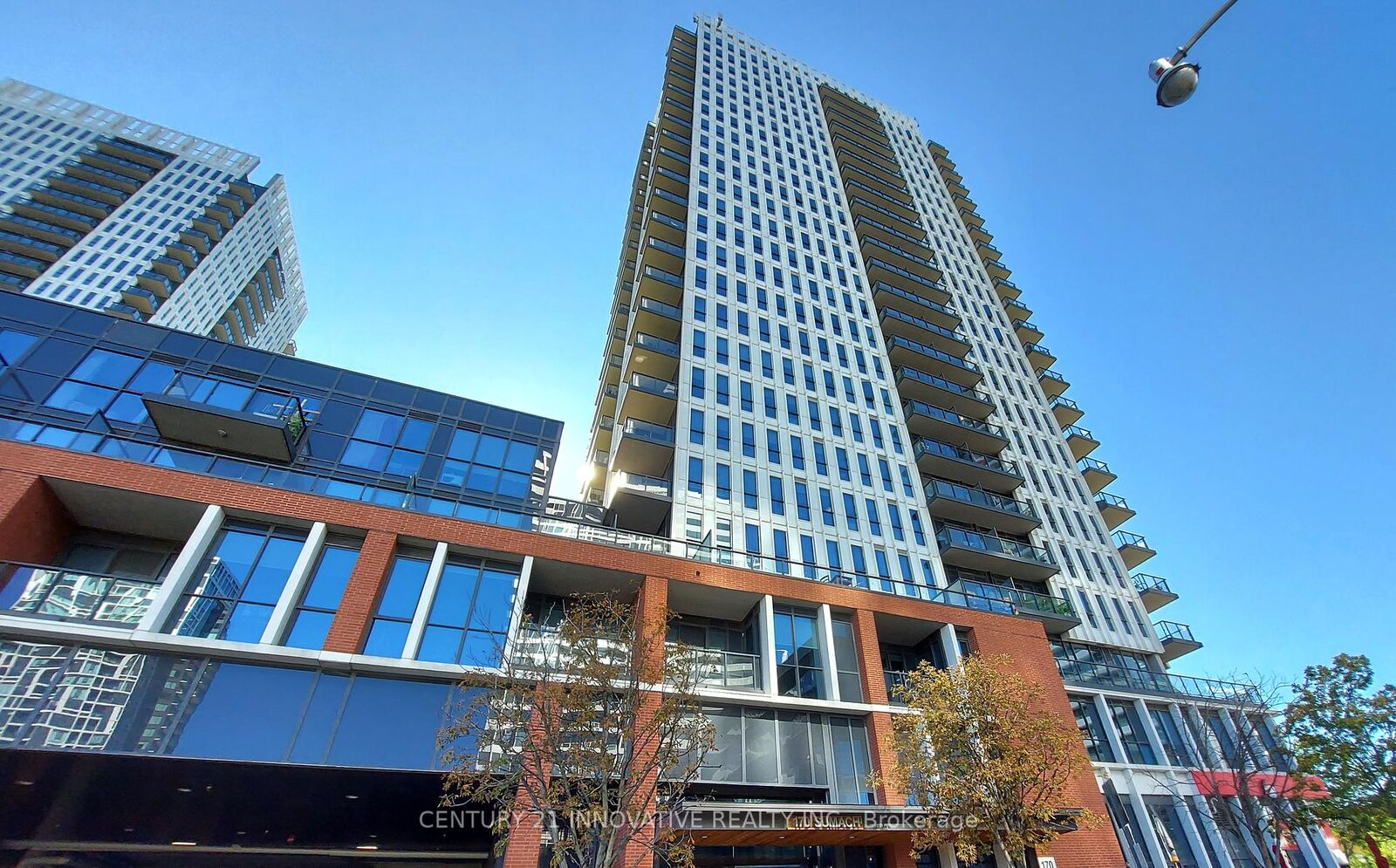 Property Photo:  170 Sumach Street 1913  ON M5A 0C3 