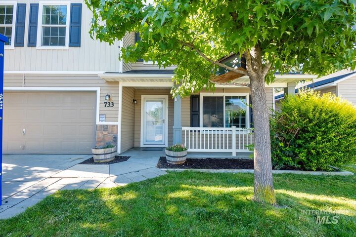 Property Photo: 733 W Ramsbrook St ID 83646